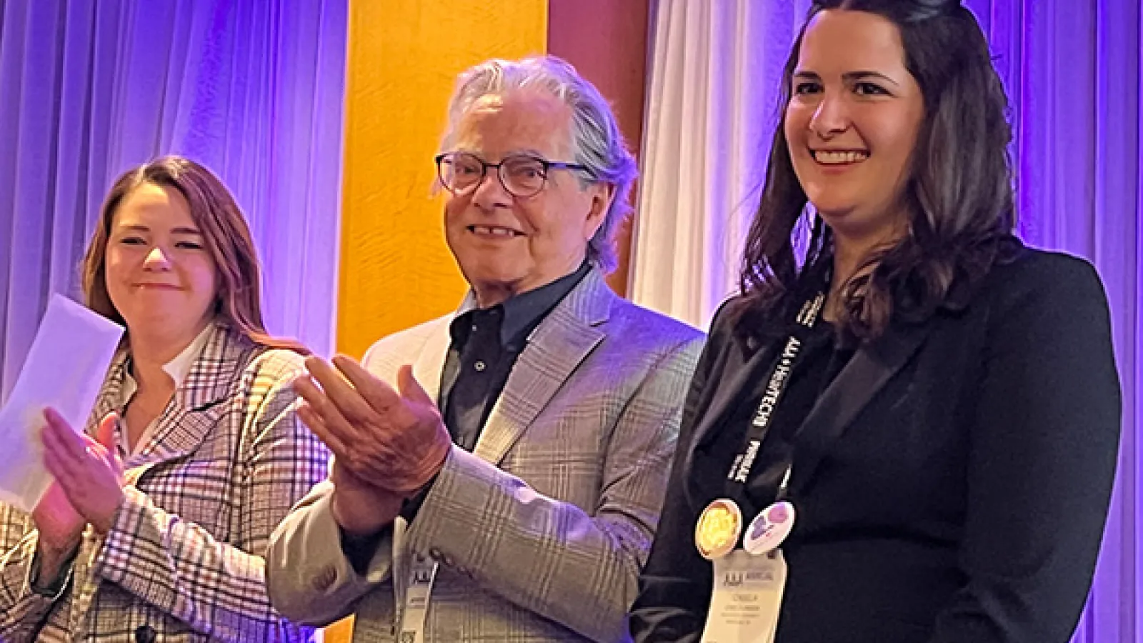 Jamsek receives award