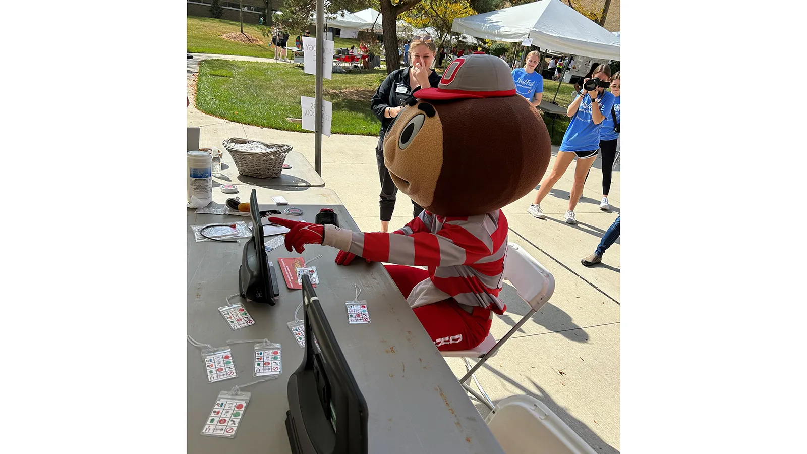 Brutus at table