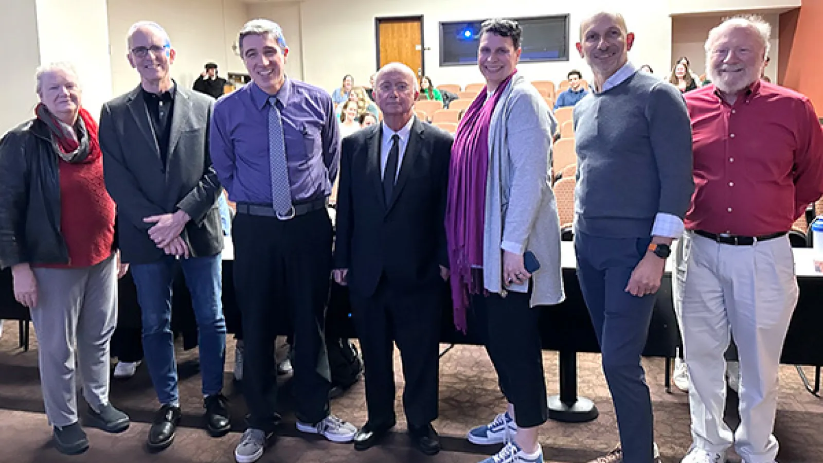 Group picture of Dr. Bielefeld and university leaders