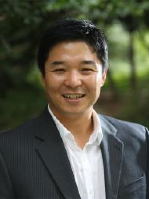 Yune Lee