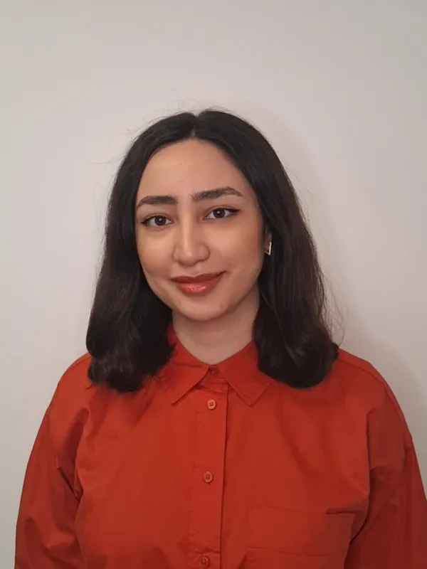 Rezvaneh Naebian