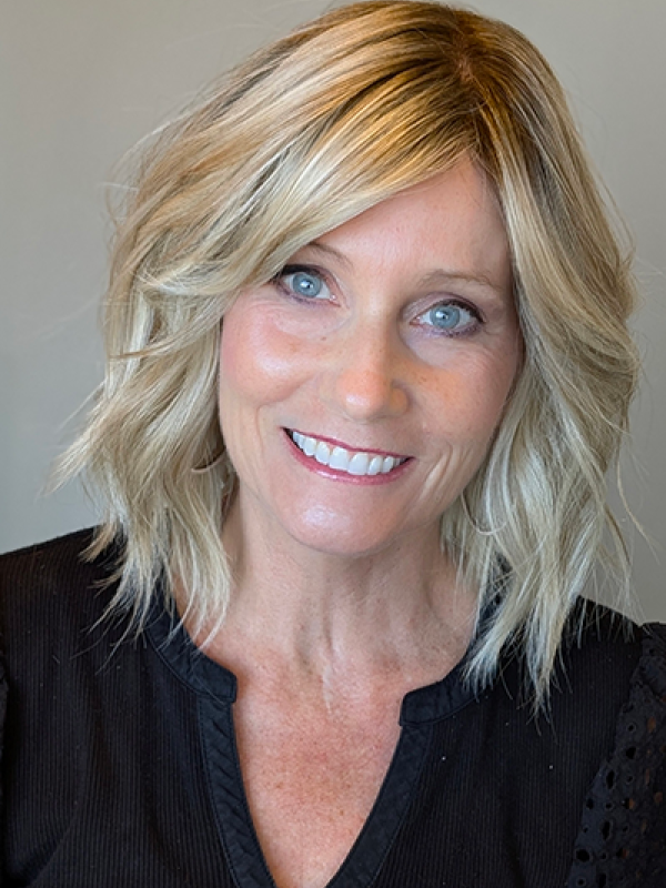 Shannon Hand
